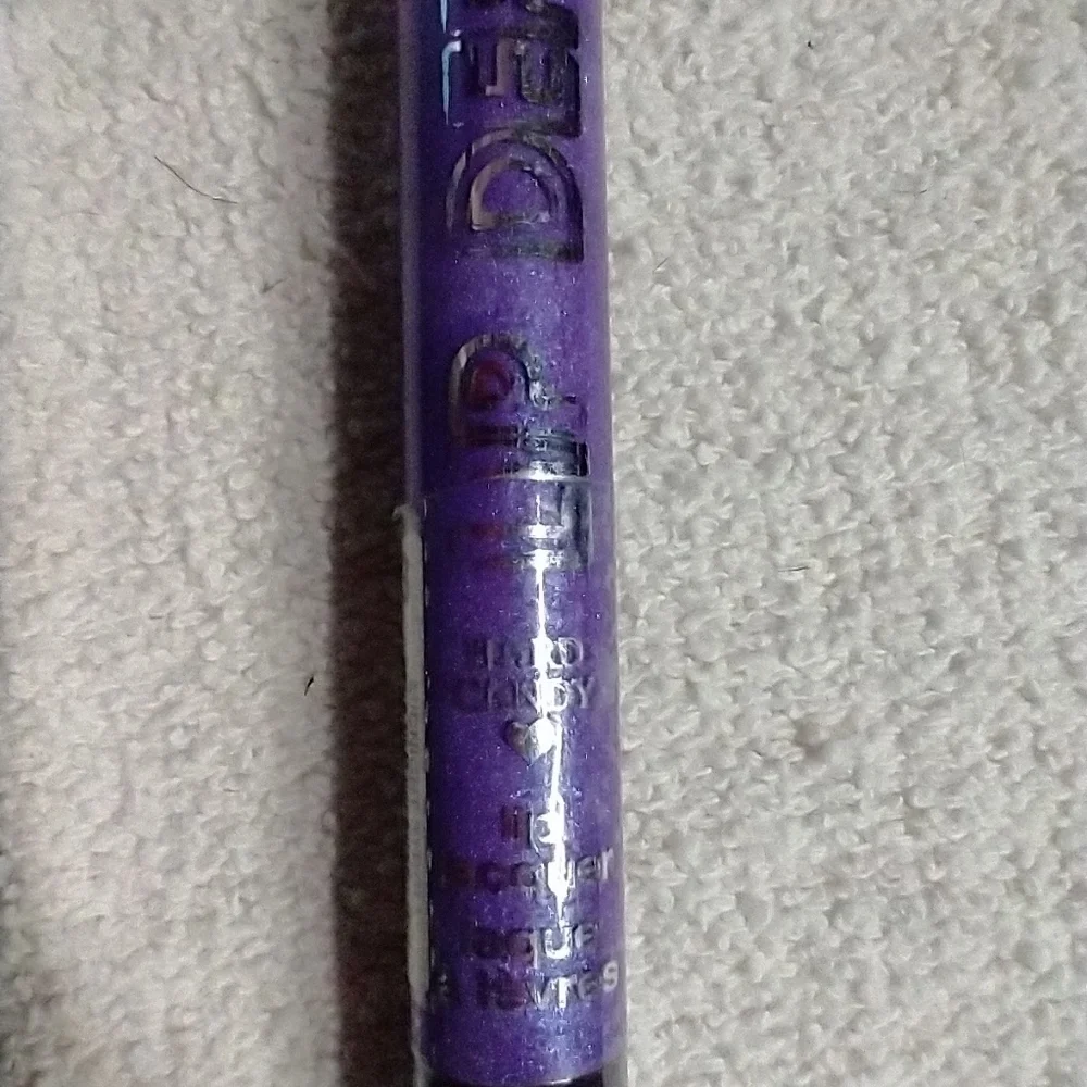 Hard candy lip def 593 midnight stroll